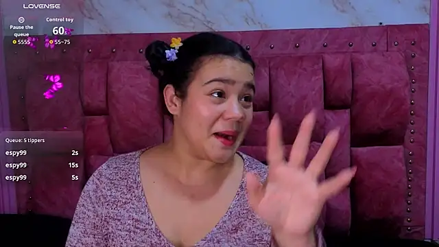 Онлайн чат XXX ValeryMorales