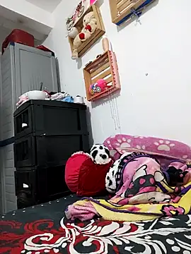 karlythoth@xh's Live XXX Chat