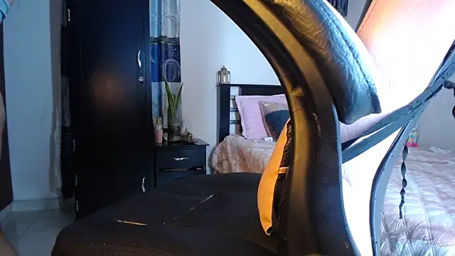 violeta_campbell Chat XXX live