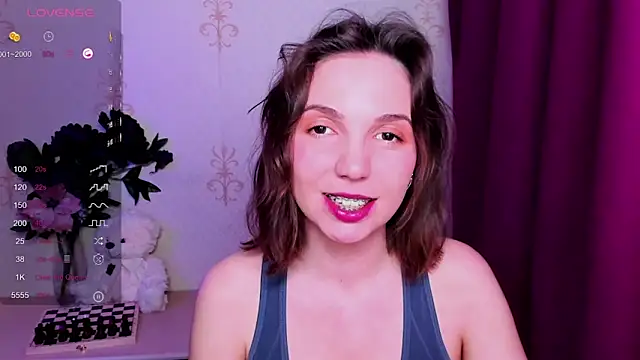 KindHazelHere_ élő XXX-chatje