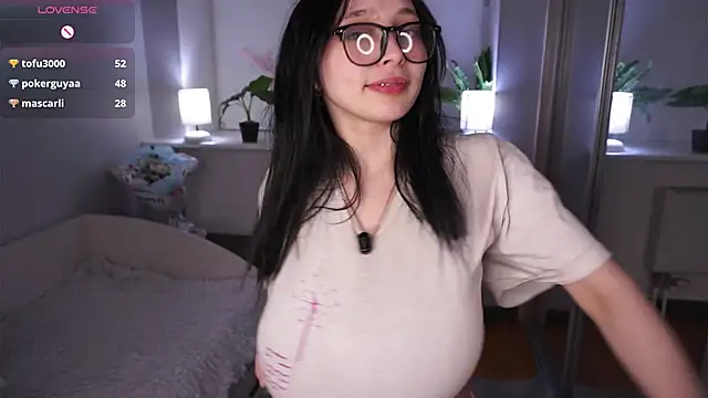 HannaHayles: διαδικτυακό σόου στην κάμερα