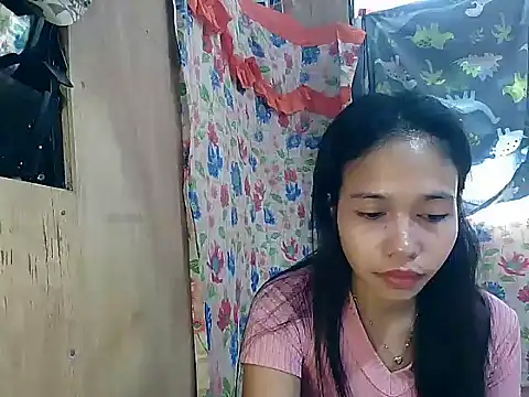 Chat +18 de PinaySkinnyGirl ao vivo