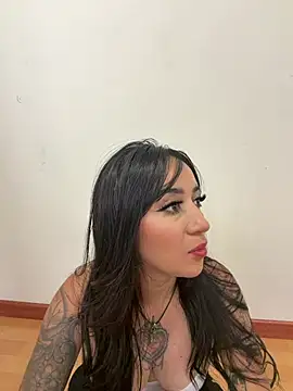 Czat XXX na żywo – EmmyEvans1