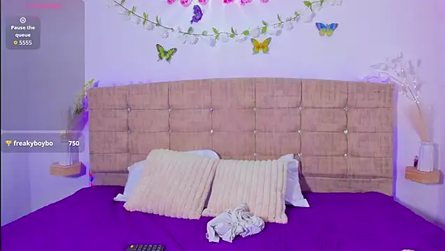 Catherine_summer1's Live XXX Chat