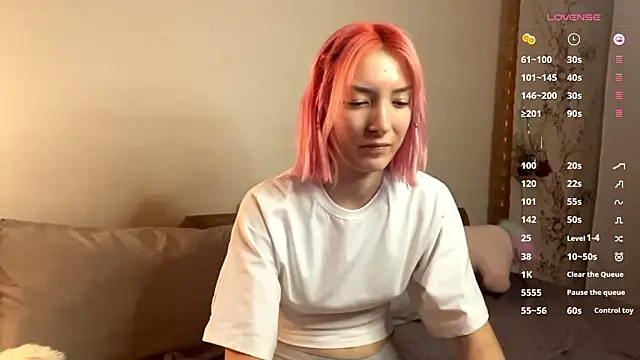 JanneAtop's Live XXX Chat