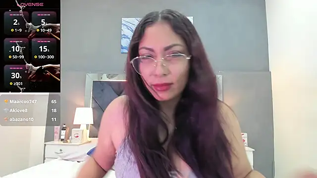 Živý XXX chat Lauralove_69