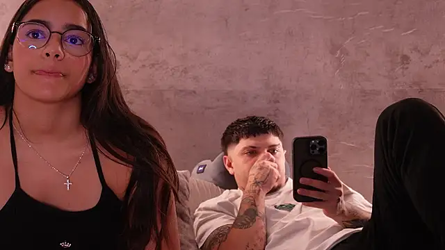 Nicky_and_Blakeのウェブカメラショー