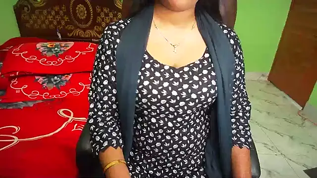 BengaliQueenStar: онлайн-секс-чат