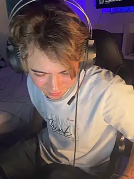 AngelLatinBoyのライブXXXチャット