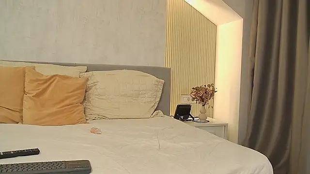 Roxy_Wilde: онлайн-секс-чат