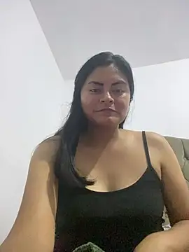 Mikaela43 现场XXX聊天