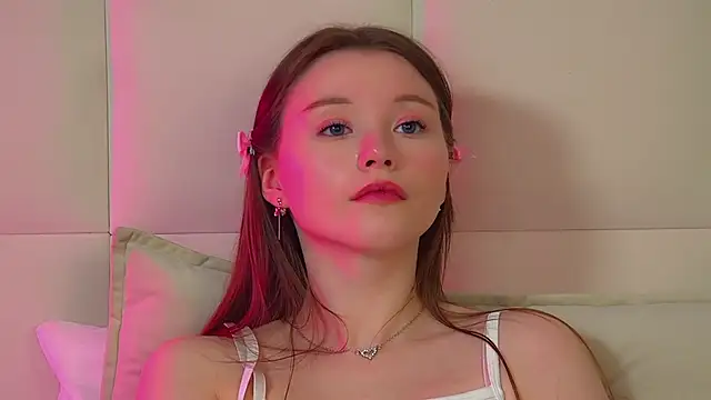 KeiraAsti's Live XXX Chat