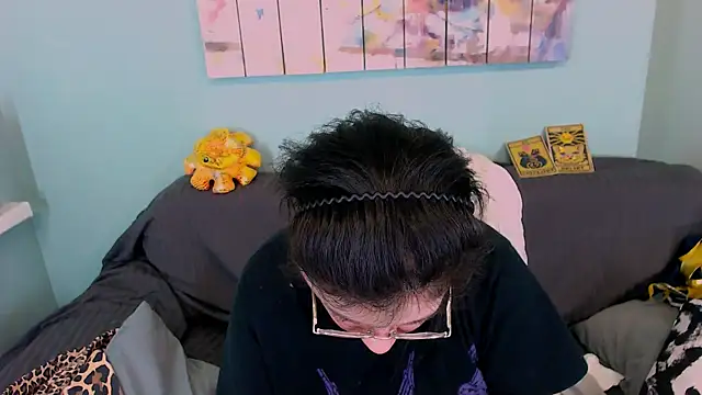 EverlyRaysのライブXXXチャット