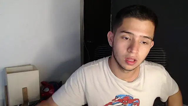 Chatroom XXX en direct de harold_18_