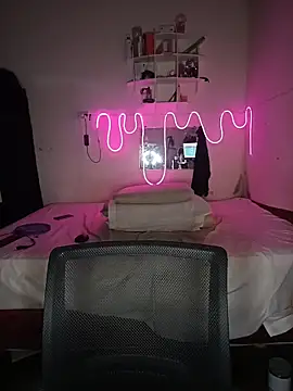 SoftLady_S33 – Live XXX-chat