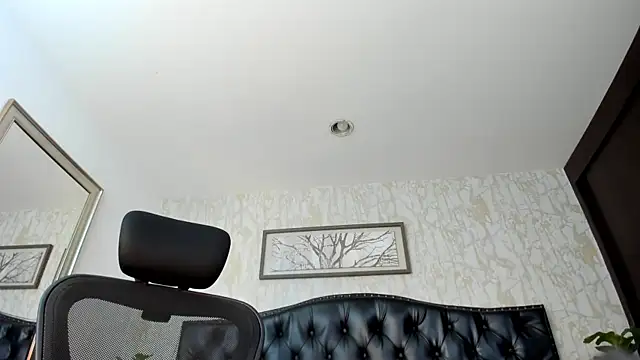 Онлайн чат XXX Lander_Cruz