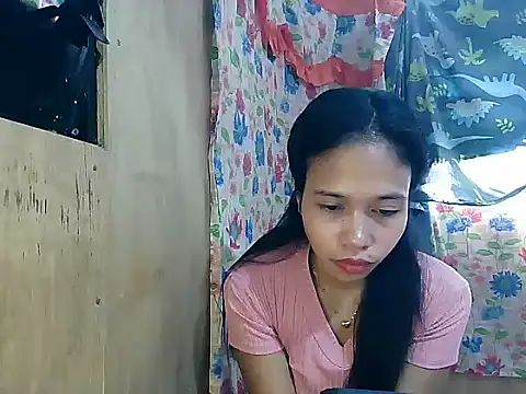 Chat +18 de PinaySkinnyGirl ao vivo