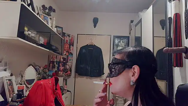 LadyMaxime511のライブXXXチャット