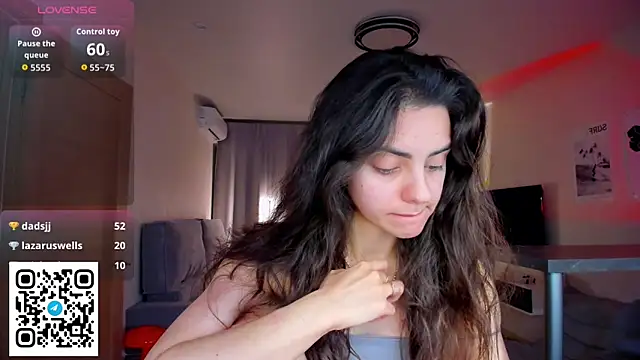 EmiliaZenのライブXXXチャット