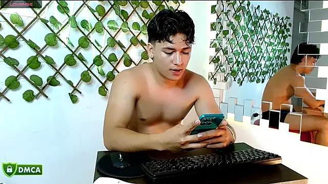 Chat XXX en directo de Liam_Chameliam