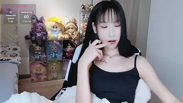 M-OTT_: απευθείας συνομιλία ΧΧΧ