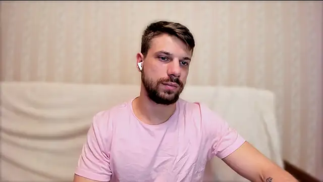 Tony_Wolf's Webcam Show