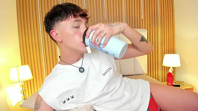 Tomy_Rox Webcam Show