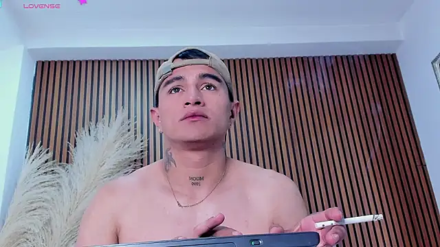 Chatroom XXX en direct de LiamDeep