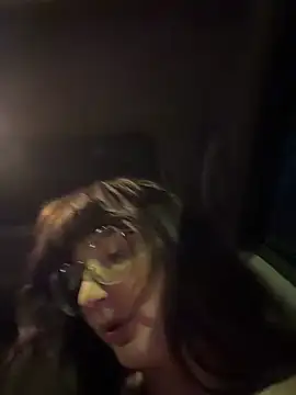 urpuppymoon 现场XXX聊天