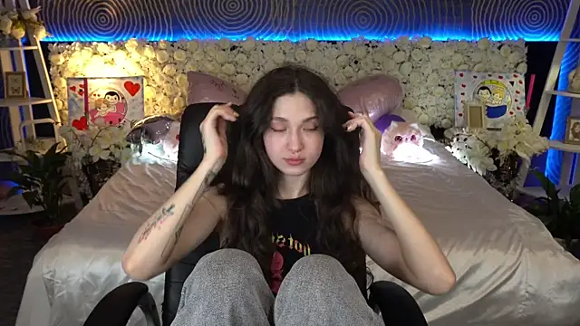 BabyFlowerr's Live XXX Chat