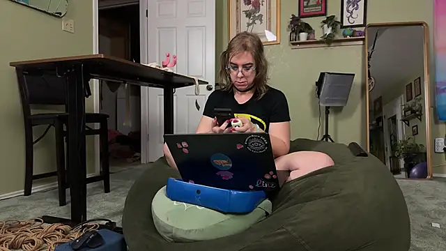 MirandaFlowers 在線直播表演