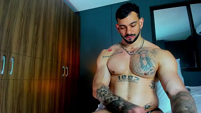 Show modela massimo_visconti na web-kameri