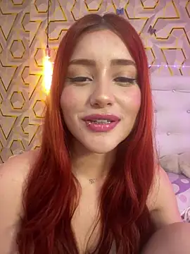 Ashly_cutee: διαδικτυακό σόου στην κάμερα