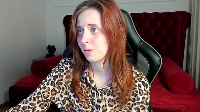 Chatroom XXX en direct de FreyaVey