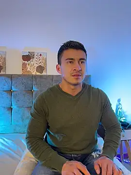 Chris_Clarck: онлайн-секс-чат