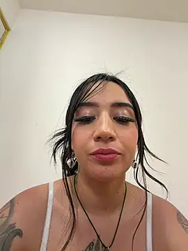 EmmyEvans1 – Naživo XXX chat