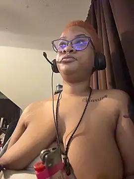 nickytheehawtie – Naživo XXX chat