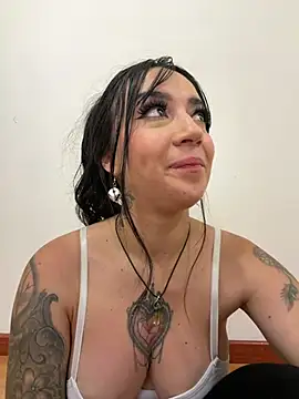 EmmyEvans1 Chat XXX live