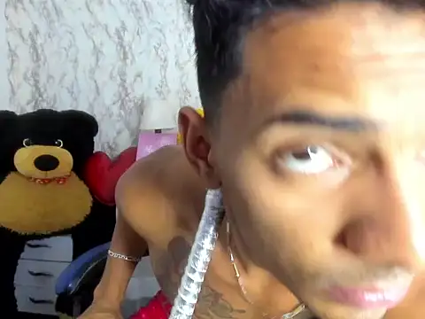 دردشة Dominic_Blaze الجنسية المباشرة