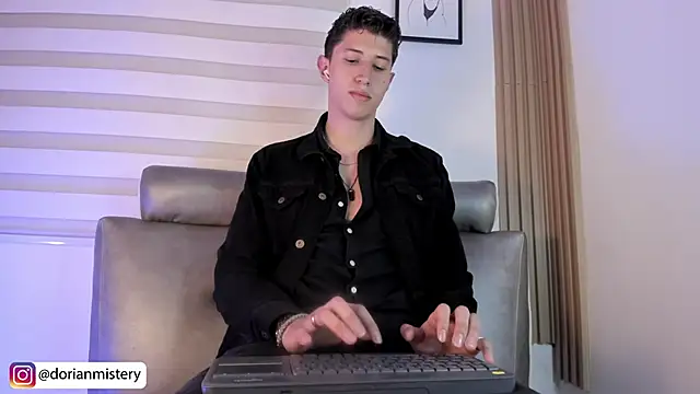 Czat XXX na żywo – Dorianmistery2322_