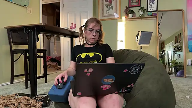 Pokazy przed kamerką – MirandaFlowers