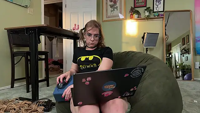 MirandaFlowers webkamerás műsora