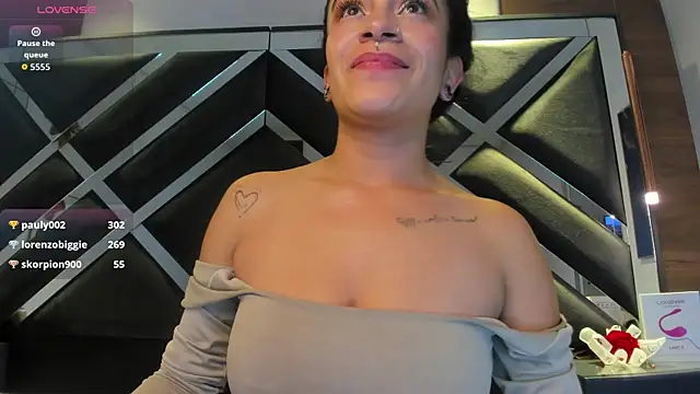 PamelaRed_ Chat XXX live