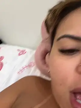 lariic's Webcam Show