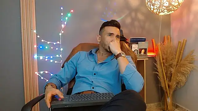 دردشة Reiko_85_ الجنسية المباشرة