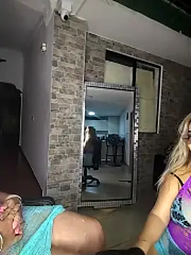 _SARAI_DUPONT Adlı Modelin Canlı XXX Sohbeti