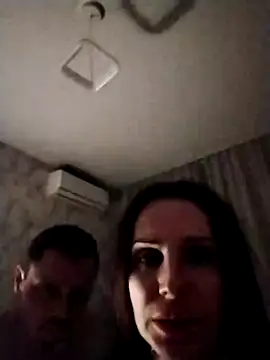 SummerCouple's Live XXX Chat