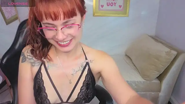 Chat +18 de Kimtim_v ao vivo