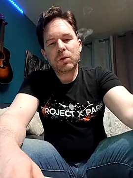 tom_sauwer 即時 XXX 聊天