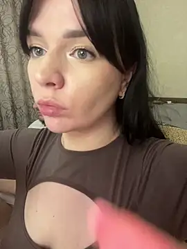 Chat +18 de Poly_Nick ao vivo